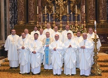 ▲	W pielgrzymce uczestniczyło 15 kapłanów.