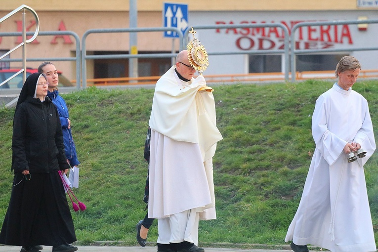 Legnica. Procesja w symbolicznym miejscu