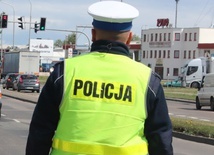 Wyłącznie umundurowani policjanci sprawdzają przestrzeganie kwarantanny