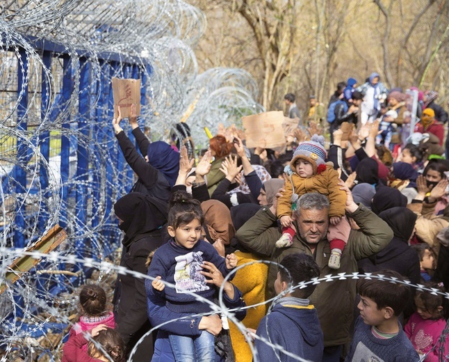 Nie ma lepszej recepty na kryzys uchodźczy niż doprowadzenie do zakończenia wojny w Syrii, a na tym niekoniecznie zależy zaangażowanym w wojnę potęgom.