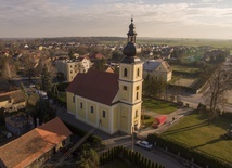 Transmisja Mszy świętej z parafii pw. św. Michała Archanioła w Długołęce