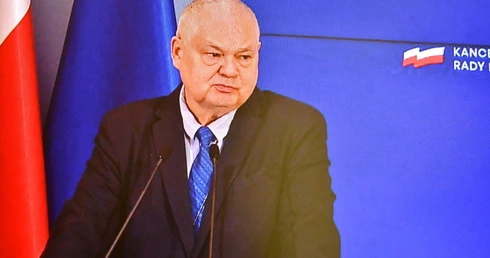 Glapiński: NBP działa, by przejściowy szok nie zmienił się w kryzys