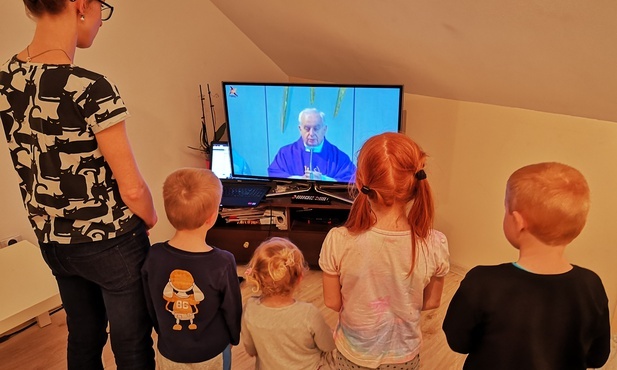 Niedzielna Msza św. z kazaniem dla dzieci