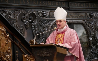 Eucharystii przewodniczył i homilię wygłosił bp Zbigniew Zieliński.