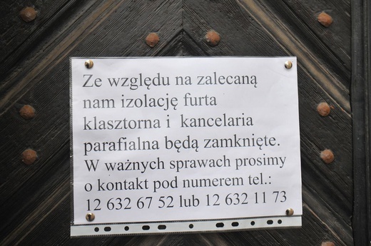 Kwarantanna u karmelitów