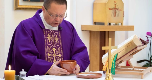 Abp Ryś: Nie chodzi o uzdrowienie tylko tego chłopaka