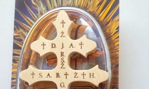 Krzyż karawaka na czas epidemii 