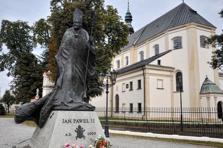 Bazylika katdralna w Łowiczu - Matka kościołów diecezji.