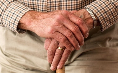101-letni mężczyzna wyleczony z koronawirusa we Włoszech