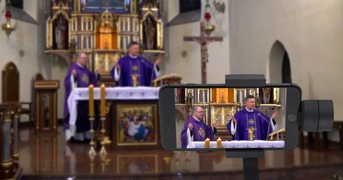 Pomóżmy parafiom transmitować Msze święte przez YouTube