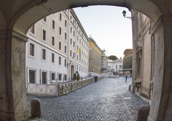 Franciszek modlił się za osoby doświadczające następstw pandemii 