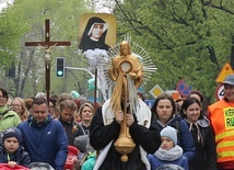 Jezus w Najświętszym Sakramencie towarzyszył ubiegłorocznemu pielgrzymowaniu do Łagiewnik każdego dnia.