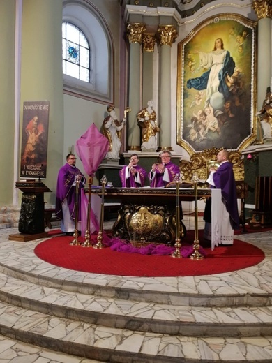 Niedzielne Msze św. w czasie pandemii kornawirusa