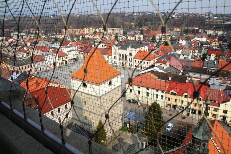 Błogosławieństwo i Koronka do Bożego Miłosierdzia z wieży konkatedry w Żywcu