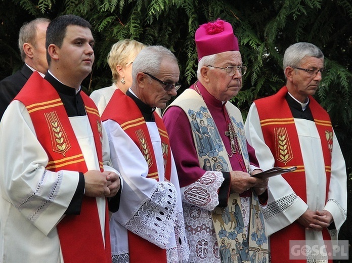 Wspomienie o zmarłym kapłanie