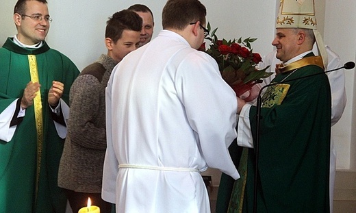 Bp Marek Mendyk w obiektywie Gościa Niedzielnego