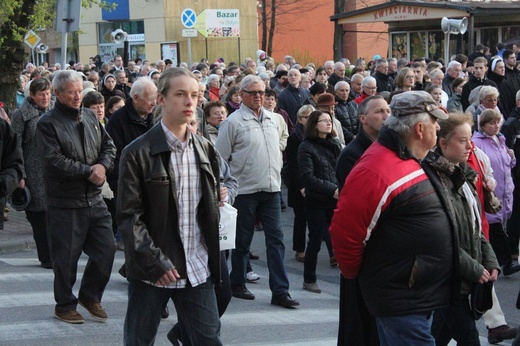 Tak było w 2014 roku - Miejska Droga Krzyżowa w Bielsku-Białej Leszczyny - Złote Łany