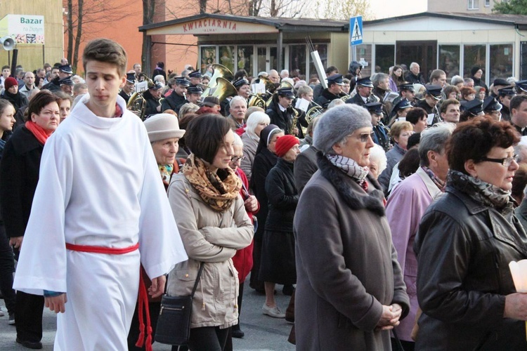 Tak było w 2014 roku - Miejska Droga Krzyżowa w Bielsku-Białej Leszczyny - Złote Łany