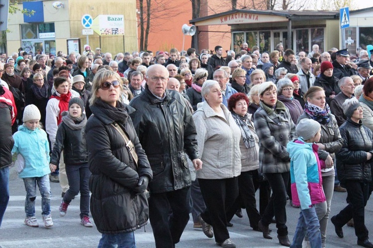 Tak było w 2014 roku - Miejska Droga Krzyżowa w Bielsku-Białej Leszczyny - Złote Łany