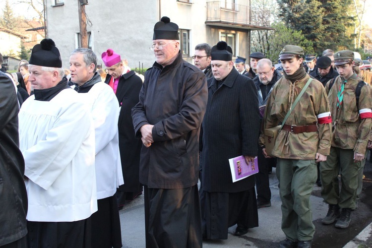 Tak było w 2014 roku - Miejska Droga Krzyżowa w Bielsku-Białej Leszczyny - Złote Łany