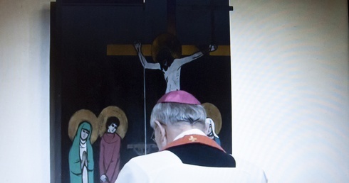Bp Dajczak: W Twoich ranach jest nasze uzdrowienie, nasza nadzieja, nasza szansa