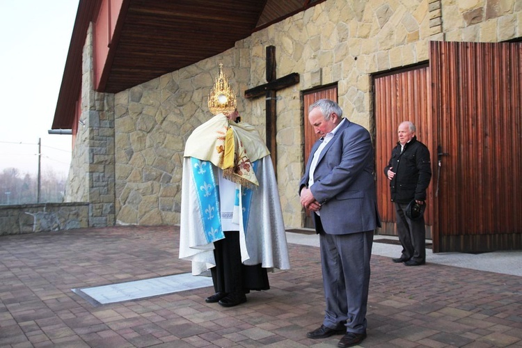 Samochodowa podróż Jezusa i Maryi w Witkowicach