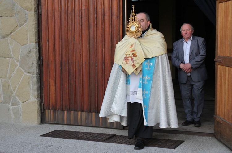 Samochodowa podróż Jezusa i Maryi w Witkowicach