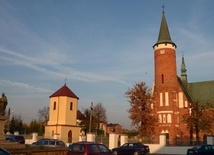 Drzewica to 4-tysięczne miasto w województwie łódzkim, w powiecie opoczyńskim. Na zdjęciu zabytkowy kościół parafialny pw. św. Łukasza.