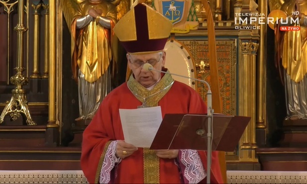 Katedra gliwicka. Palmowa Niedziela Męki Pańskiej z zawierzeniem młodzieży