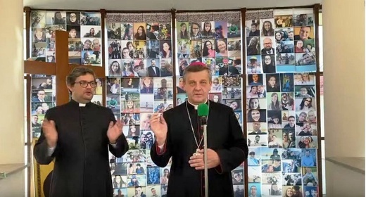 #pasja2020, czyli Niedziela Palmowa młodych z bp. Romanem Pindlem
