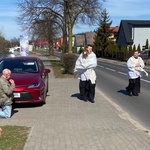 Błogosławieństwo Najświętszym Sakramentem na ulicach Piły