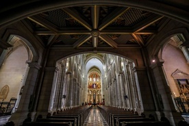 Msza w madryckiej katedrze