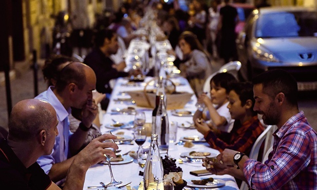Festiwal winobrania "La rue gourmande" w Bordeaux. 
30.09.2016, Francja