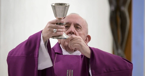 Franciszek mówi, jak przeżyć Wielki Tydzień w warunkach pandemii