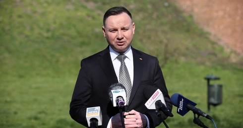 Prezydent: Trudno uwierzyć, że minęło już 10 lat od katastrofy smoleńskiej