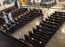 Kartki prosto z serca. Parafianie podziękowali kapłanom 