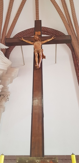 Krzyże z diecezjalnych świątyń