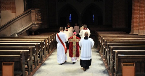 Liturgia Męki Pańskiej w katedrze opolskiej AD 2020