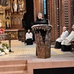 Wielki Piątek w gliwickiej katedrze - cz. 2