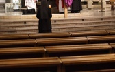 Liturgia Męki Pańskiej w katowickiej katedrze.