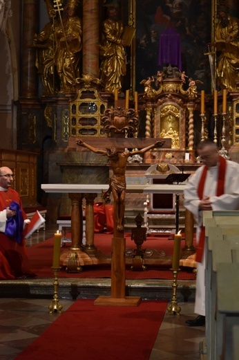 Liturgia Wielkiego Piątku w Paradyżu