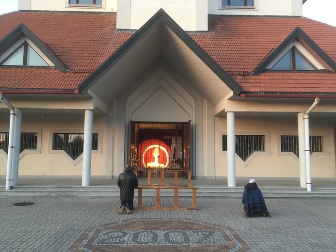 Groby Pańskie czasu pandemii