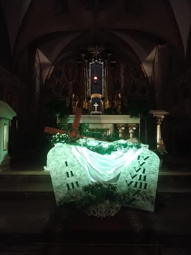 Pielgrzymka do grobów Pańskich w kościołach diecezji tarnowskiej