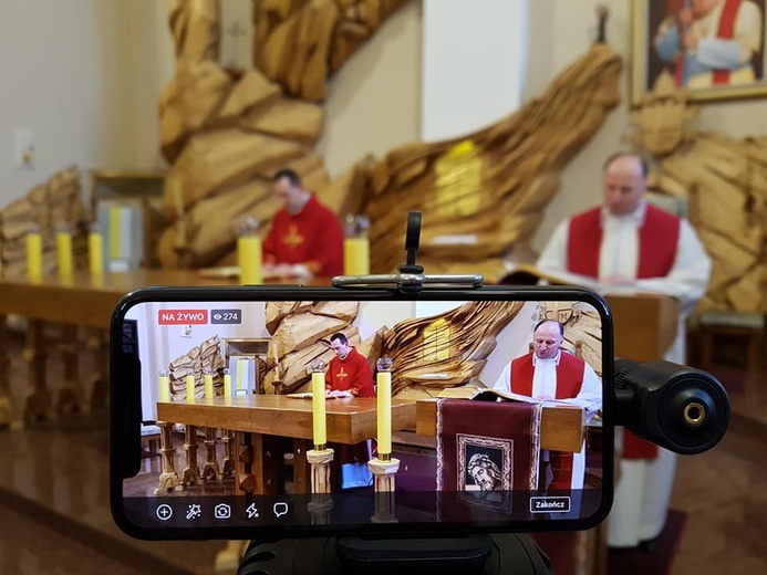 Wielki Piątek w parafii pw. Pierwszych Męczenników Polski w Gorzowie