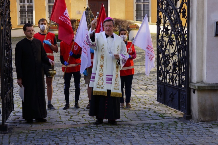 Wrocławska Caritas: 500 paczek dla najuboższych