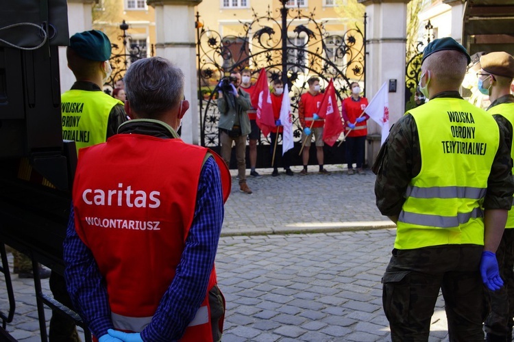 Wrocławska Caritas przygotowała 500 paczek świątecznych