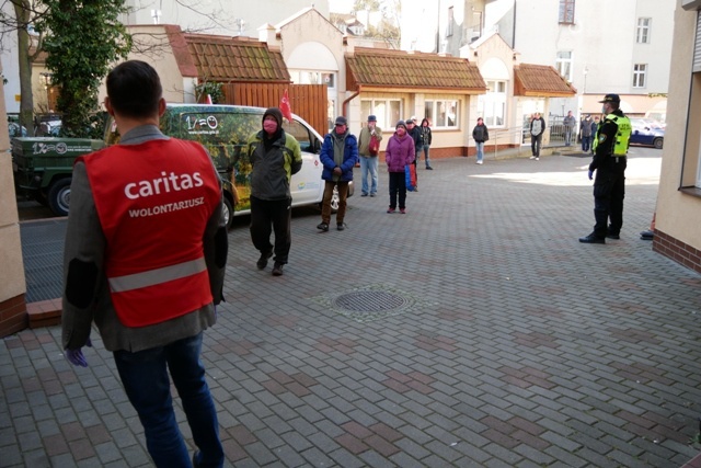 Wielkanocne spotkanie dla potrzebujących