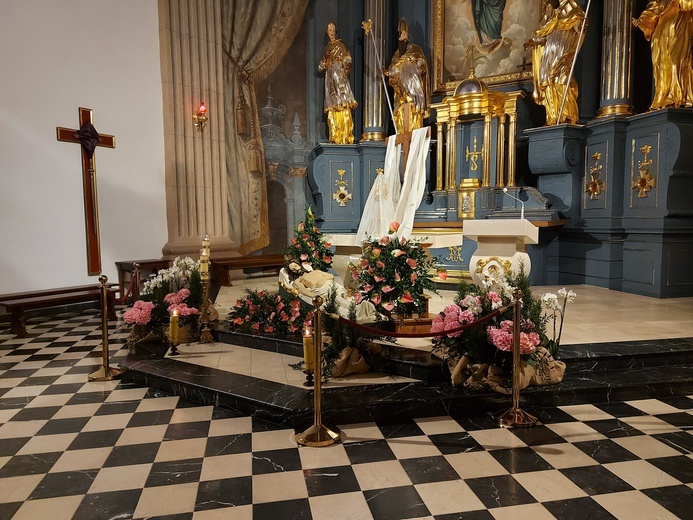 Parafia Niepokalanego Poczęcia NMP w Rawie Mazowickiej.