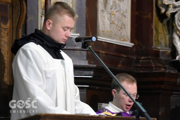 Wielkosobotnia ciemna jutrznia w katedrze świdnickiej