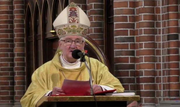 Bp Kamiński mówił o potrzebie ufności Bogu i nawrócenia całego świata. "To jest tak mocny sygnał”